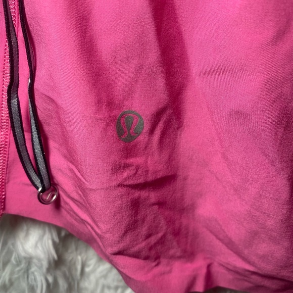Lululemon - Picture 4 of 4